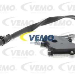 Wyprzedaż WŁĄCZNIK ŚWIATEŁ COFANIA AUDI