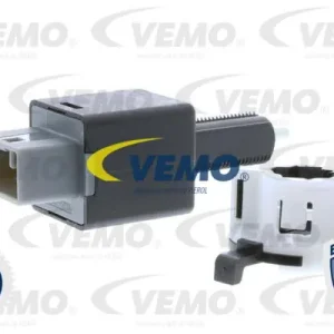 WŁĄCZNIK ŚWIATEŁ STOP HYUNDAI Premium